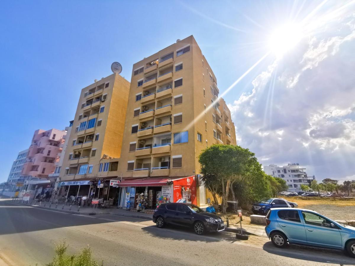Sea-Esta Seaview Apartment, 200 Meters To The Beach Ларнака Екстер'єр фото