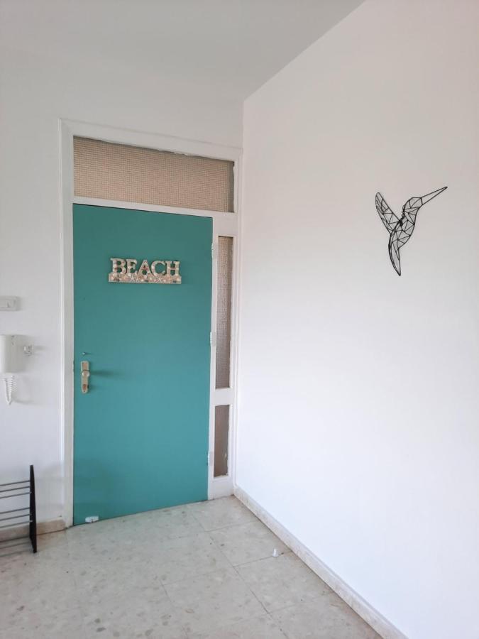 Sea-Esta Seaview Apartment, 200 Meters To The Beach Ларнака Екстер'єр фото