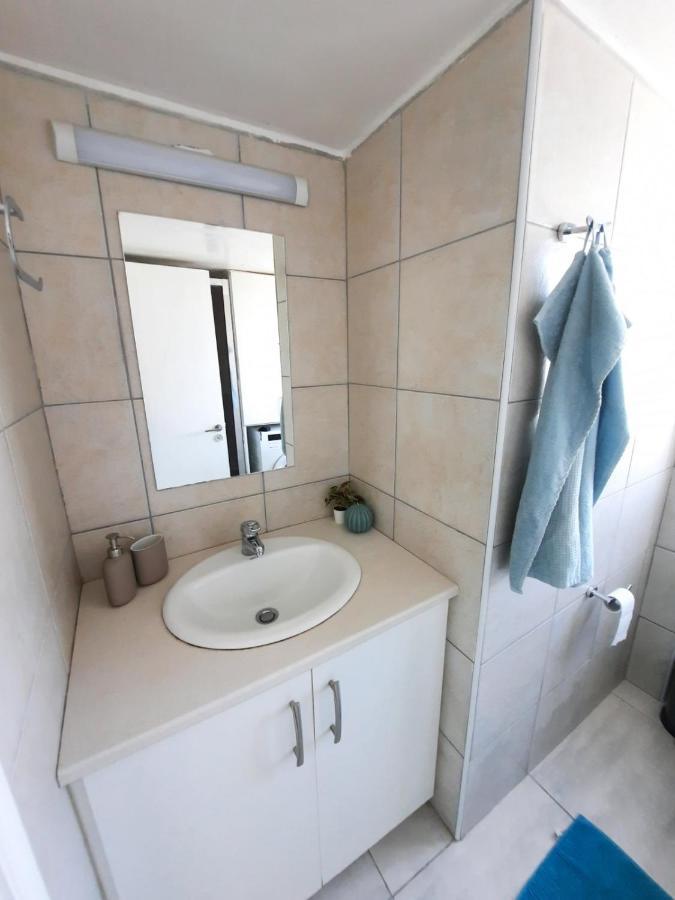 Sea-Esta Seaview Apartment, 200 Meters To The Beach Ларнака Екстер'єр фото